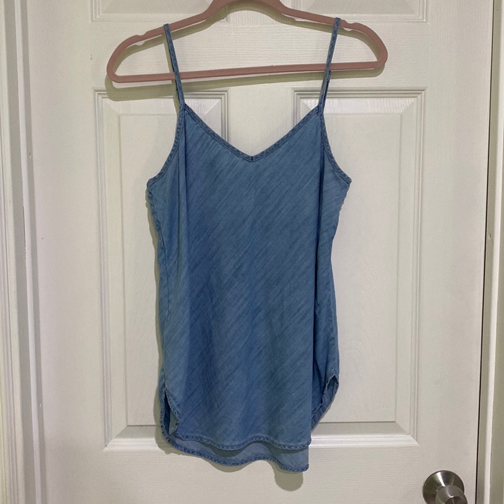 Gap, super soft chambray tank w/adjustable straps, size m
